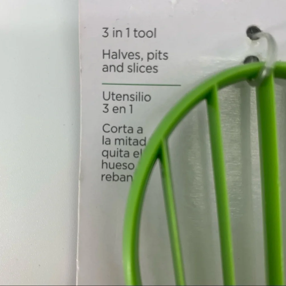 NWT Black‎ & Decker Avocado Tool 3in 1 Tool